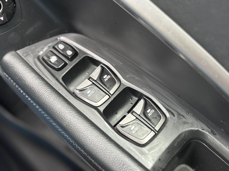 2015 Hyundai Santa Fe 2.2 CRDi Premium 4WD Euro 5 5dr (7 seat) ESTATE Diesel Manual