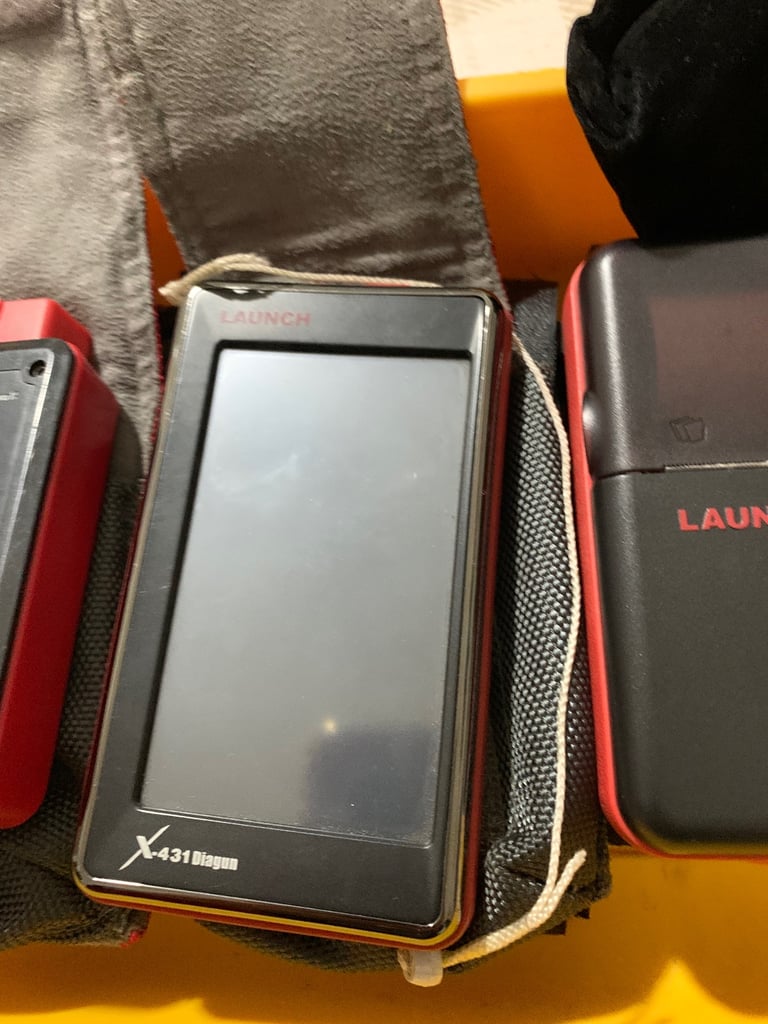 Snap on and launch diagnostic equipment 