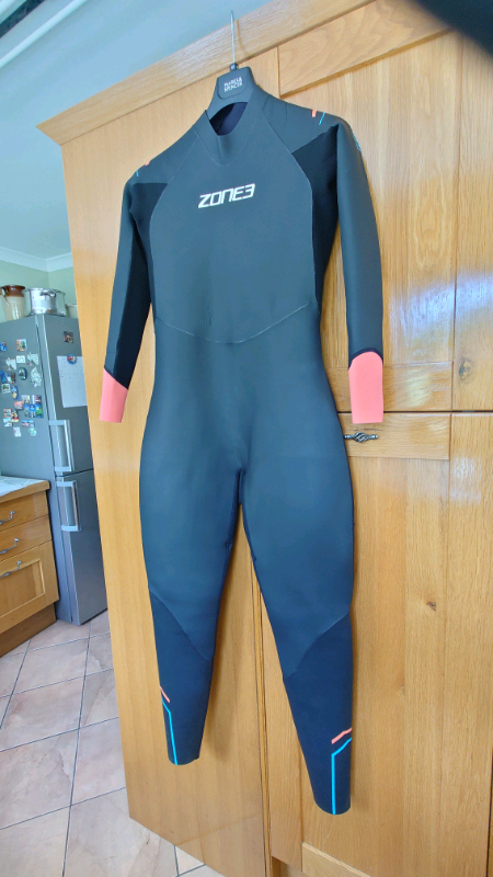 ZONE 3 Aspire Mens Swim Wetsuit Size XL