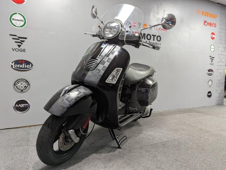 2012 (62) Piaggio Vespa GTS 125 in black