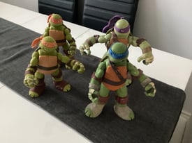 4 Ninja TurtleFigures