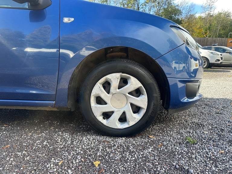 2013 Dacia Sandero 0.9 TCe Laureate Euro 5 5dr HATCHBACK Petrol Manual