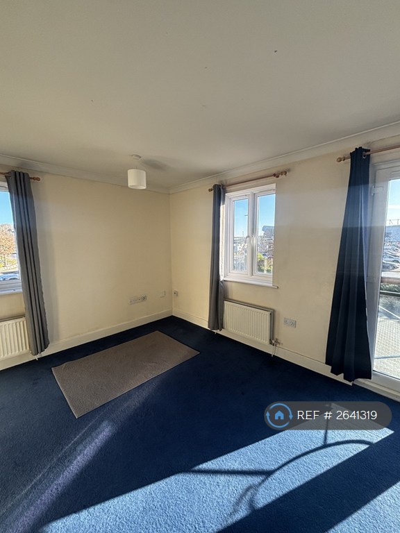 2 bedroom flat in Wherry Road, Norwich, NR1 (2 bed) (#2641319)