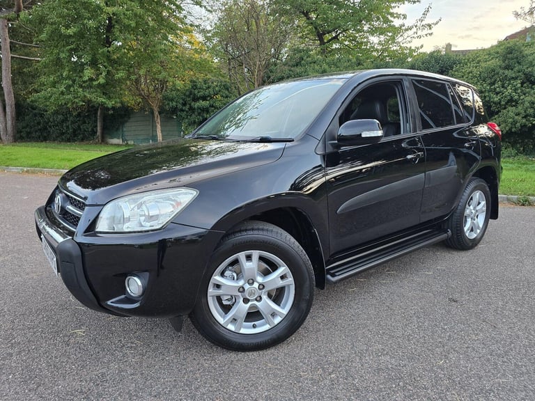 2010 Toyota RAV4 2.0 V-Matic XT-R SUV 5dr Petrol Multidrive S 4WD Euro 5 (158 ps) ESTATE Petrol A...