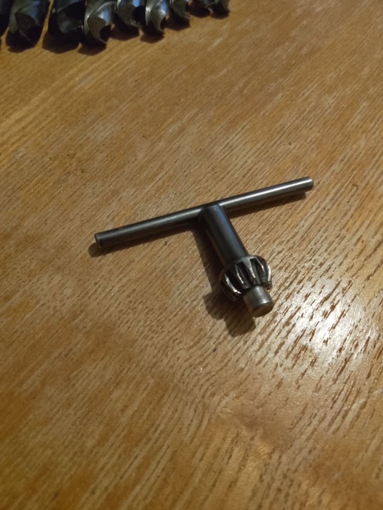 Set of 12 drill bits 6mm-12mm + chuck key 