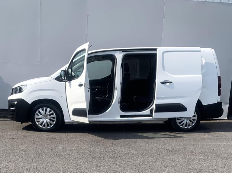 2022 Peugeot Partner 1.5 BlueHDi 850 Professional Premium Long Crew Van LWB Euro 6 6dr PANEL VAN ...