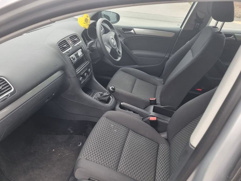 Volkswagen, GOLF, Hatchback, 2011, Manual, 1197 (cc), 5 doors 70K Miles