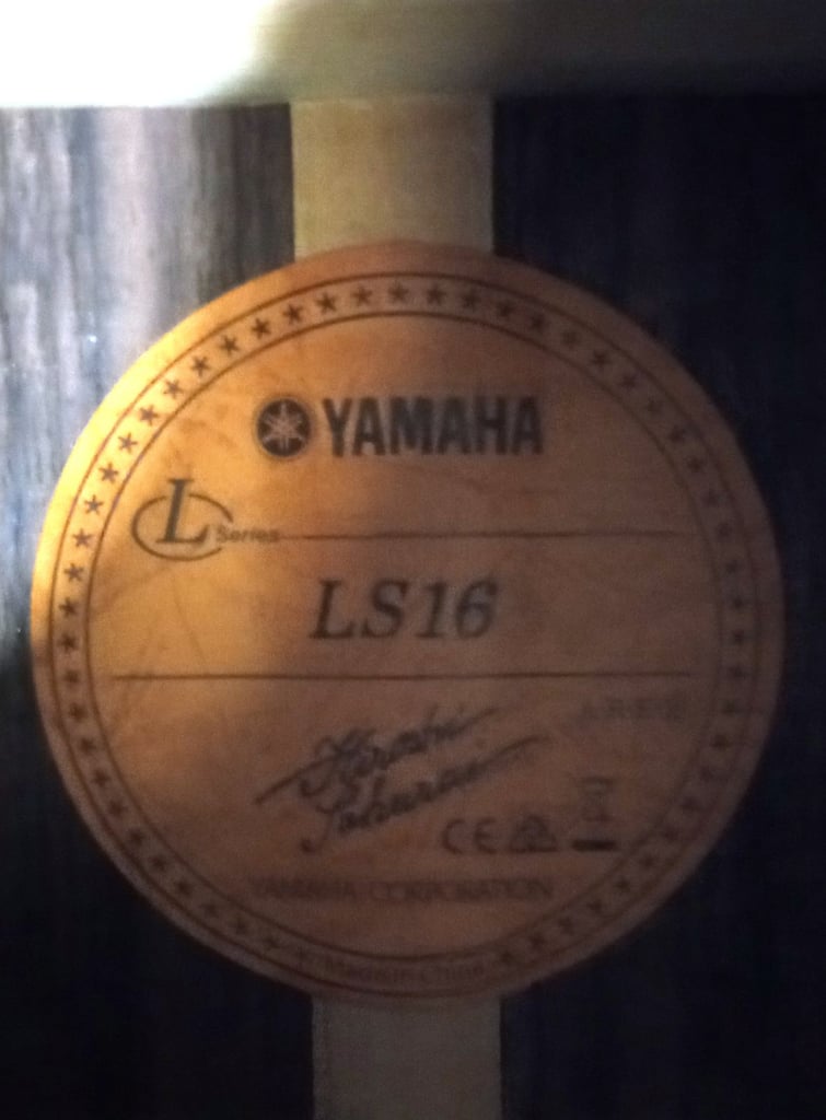 Yamaha LS16 all solid woods acoustic guitar with case. Like new. PX welcome.