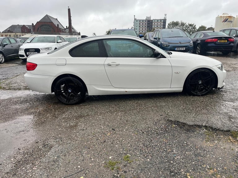 2012 BMW 3 Series 320i Sport Plus 2dr COUPE PETROL Manual