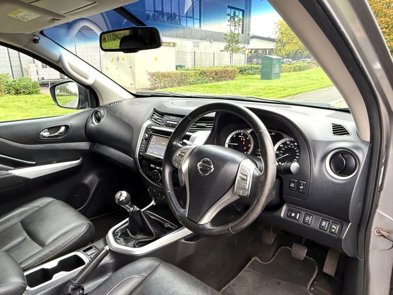 2017 Nissan Navara Double Cab Pick Up Tekna 2.3dCi 190 4WD PICK UP Diesel Manual