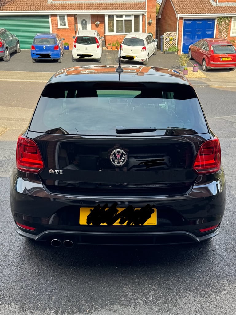 Volkswagen Polo GTI 2016 Black 2 door manual