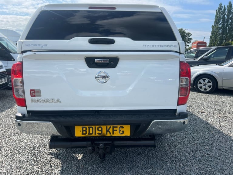 2019 NISSAN NAVARA Double Cab Pick Up Tekna 2.3dCi 190 4WD Auto LEATHER 101k