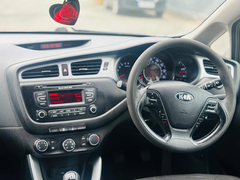 2014 Kia Ceed 1.6 CRDi EcoDynamics 1 Euro 5 (s/s) 5dr HATCHBACK Diesel Manual