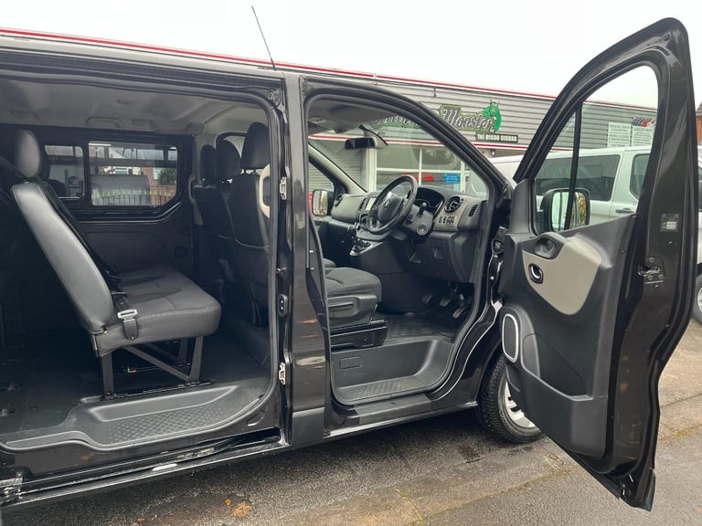 Renault Trafic LL29 Energy dCi 125 Sport Nav 9 Seat LWB Minibus  DIESEL 2016/66