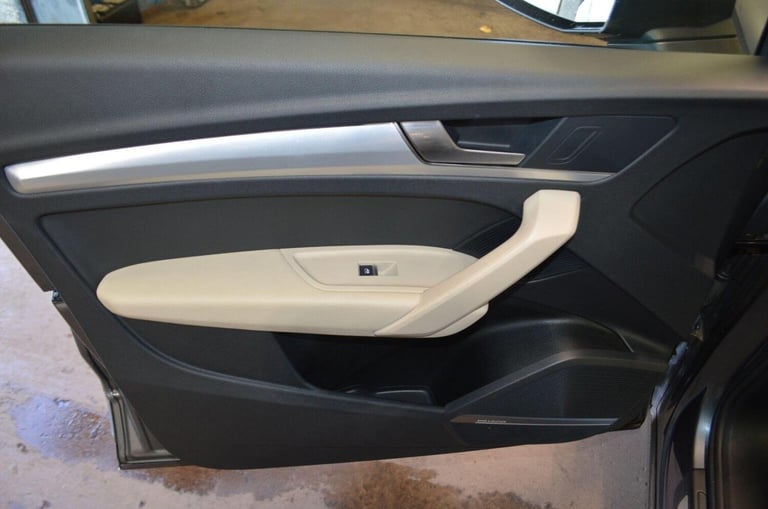 AUDI Q5 2.0 TDI 40 Sport S Tronic quattro Euro 6 (s/s) 5dr 2019