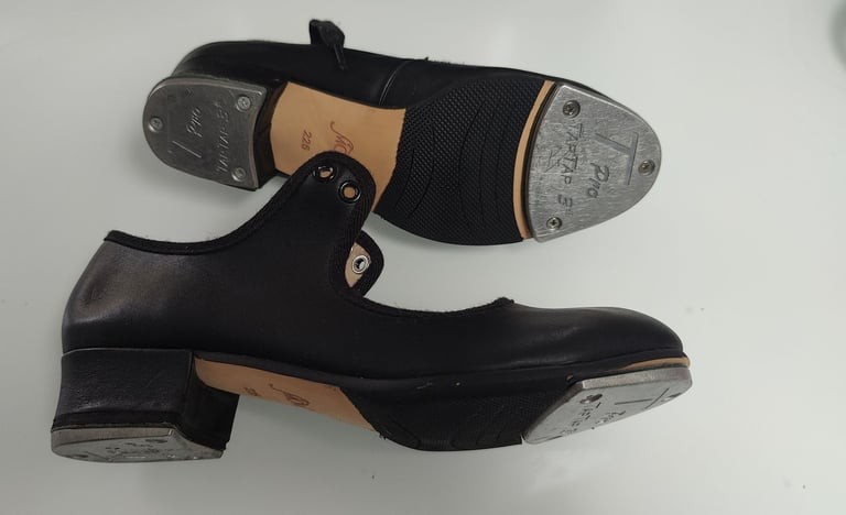 image for Move Dance Tie Front Tap Shoe Size 3 UK