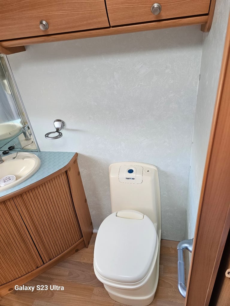 Avondale avocet excellent condition 