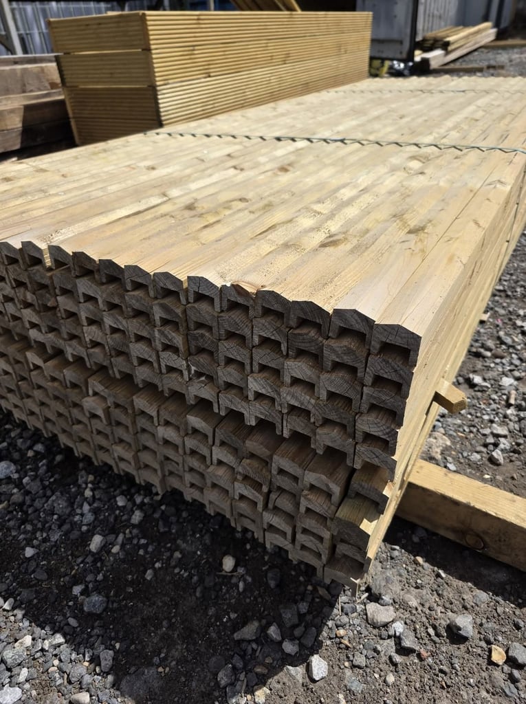 FENCING TIMBER