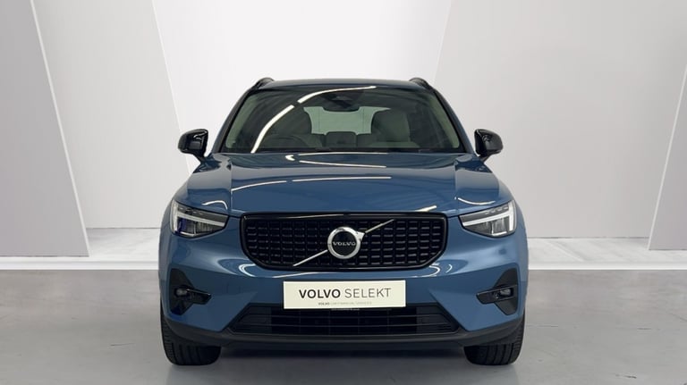 2022 Volvo XC40 2.0 B4P Plus Dark 5dr AWD Auto ESTATE PETROL Automatic
