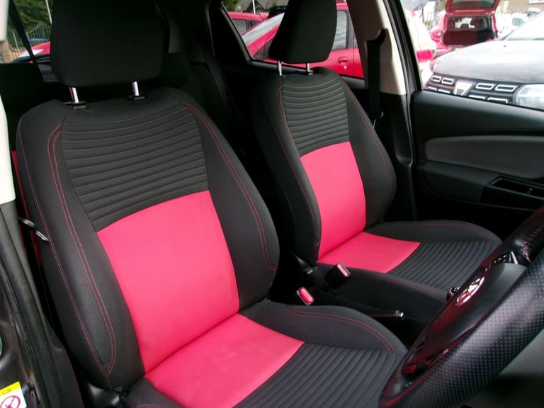 2015 Toyota Yaris 1.33 VVT-i Sport 5dr HATCHBACK PETROL Manual