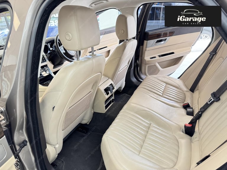 2016 Jaguar XF 2.0d Portfolio Saloon 4dr Diesel Auto Euro 6 (s/s) (180 ps) Saloon Diesel Automatic