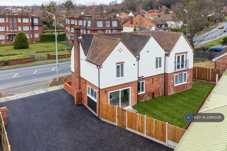 1 bedroom in Valley Road, Ipswich, IP1 (#2481306)