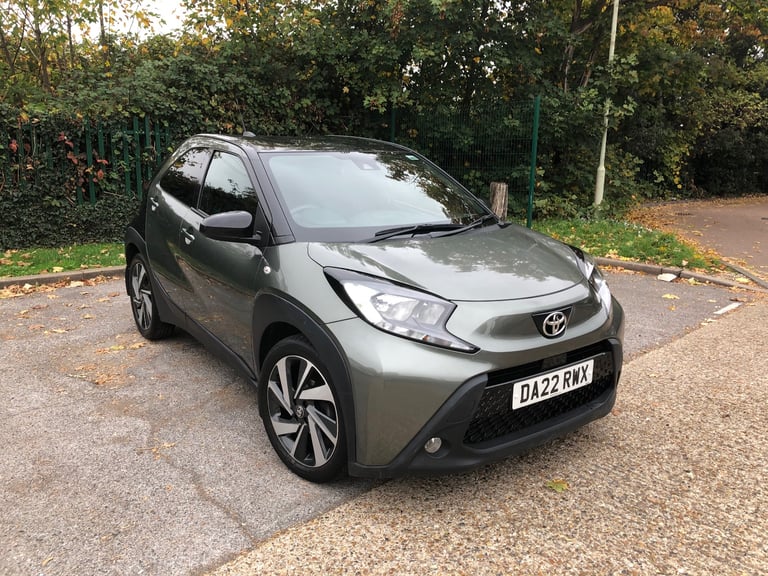 Toyota, AYGO X, EDGE, VVT-I, 2022, Manual, 998 (cc), 5 doors