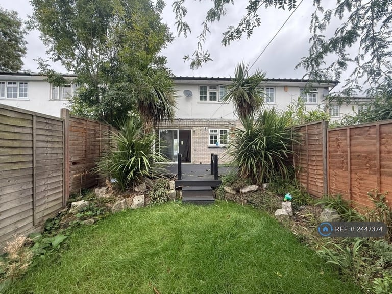 image for 3 bedroom house in Ravens Close, Bromley, BR2 (3 bed) (#2447374)
