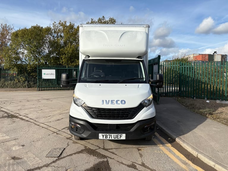 2022 Iveco Daily 3.0 35-160 euro6 twin rear wheel manual 15ft Luton box van 