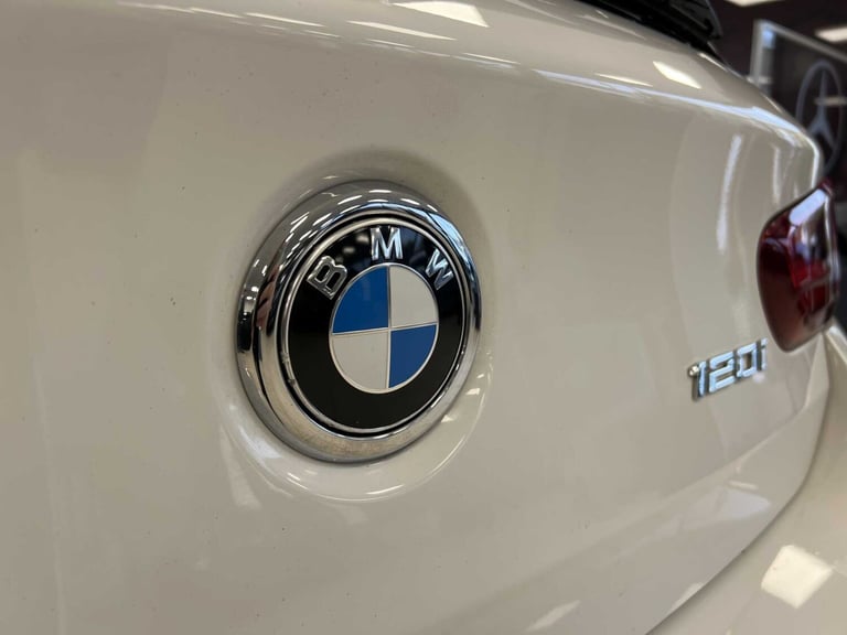  BMW 1 Series 120i [2.0] M Sport Shadow Ed 5dr Step Auto Hatchback Petrol Automatic