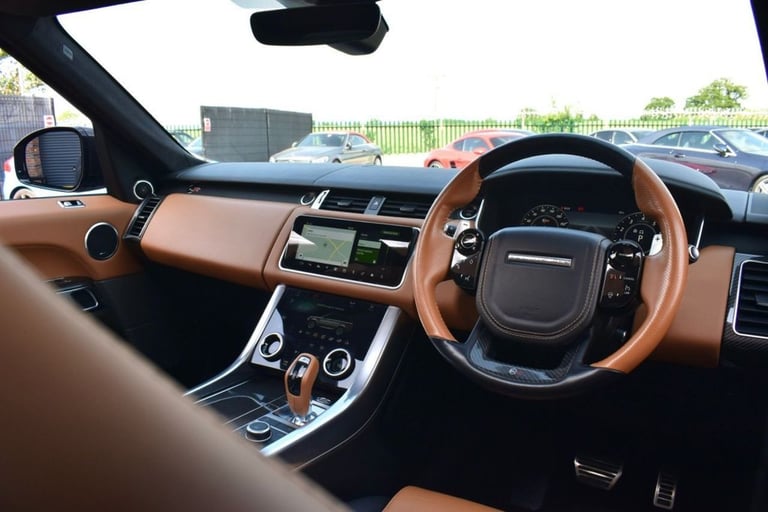 2021 62 LAND ROVER RANGE ROVER SPORT 5.0 P575 V8 SVR CARBON EDITION SUV 5DR PETR