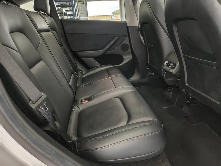 2022 Tesla Model Y Long Range AWD 5dr Auto MPV ELECTRIC Automatic