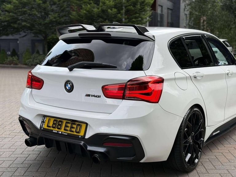 BMW, 1 SERIES, Hatchback, 2017, Semi-Auto, 2998 (cc), 5 doors