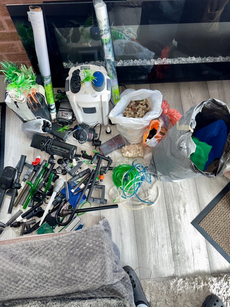 Aquarium accessories 