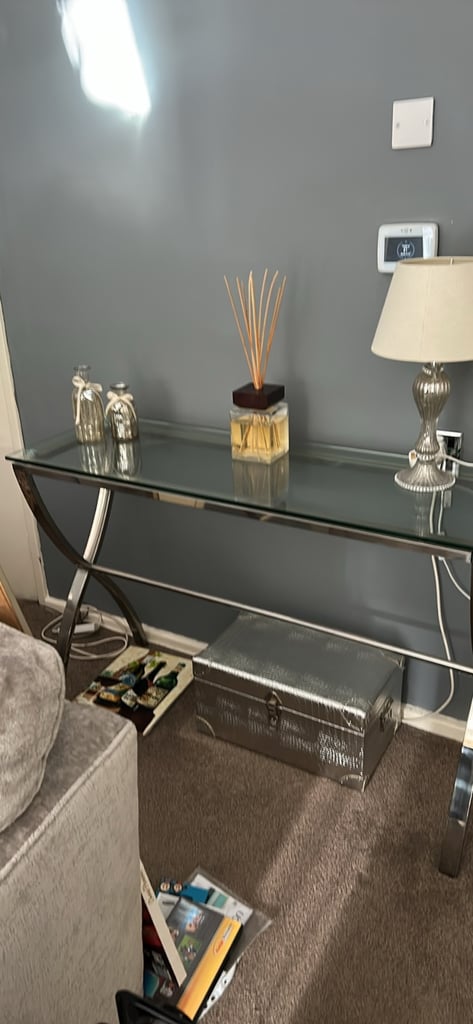 Console table