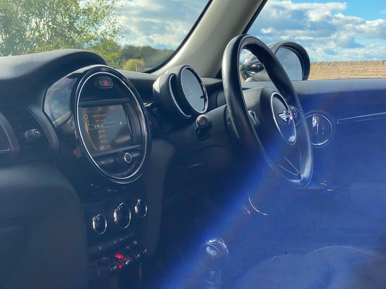 2017 MINI Hatch 2.0 Cooper S 3dr - Chili Pack &amp; Cruise Control &amp; Parking Sensors HATCHBAC...