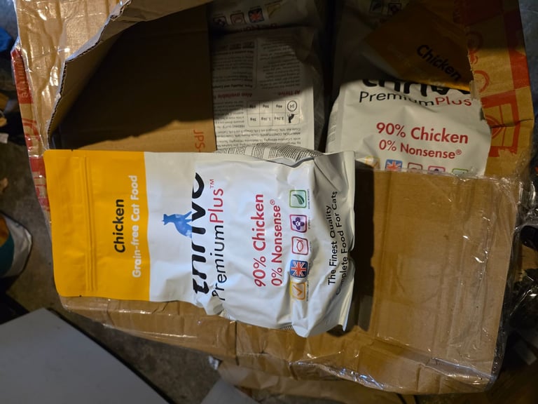 Thrive Premium Food  1.5kg 30 available