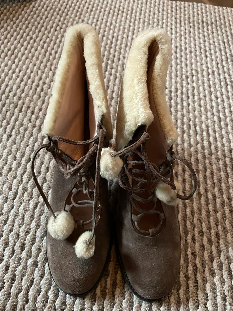 image for NEW> Demi-season women&quot;s low shoes. HOBBS.