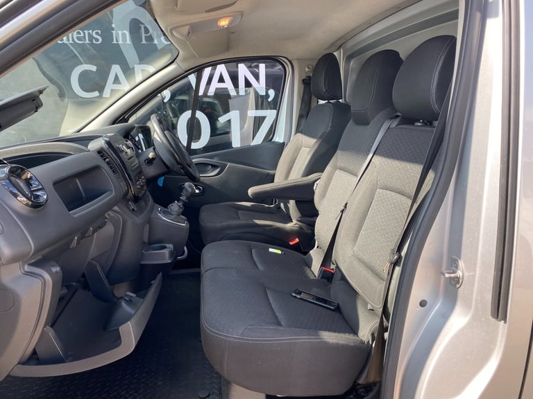 2017 Vauxhall Vivaro 2900 1.6CDTI 120PS SPORTIVE L2 LWB PANEL VAN 54K FULL SERVICE 12M MOT AC CR ...
