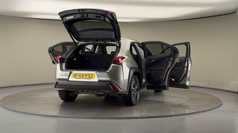 2019 Lexus UX 2.0 250h Takumi SUV 5dr Petrol Hybrid E-CVT E-FOUR Euro 6 (s/s) (184 ps) SUV Petrol...
