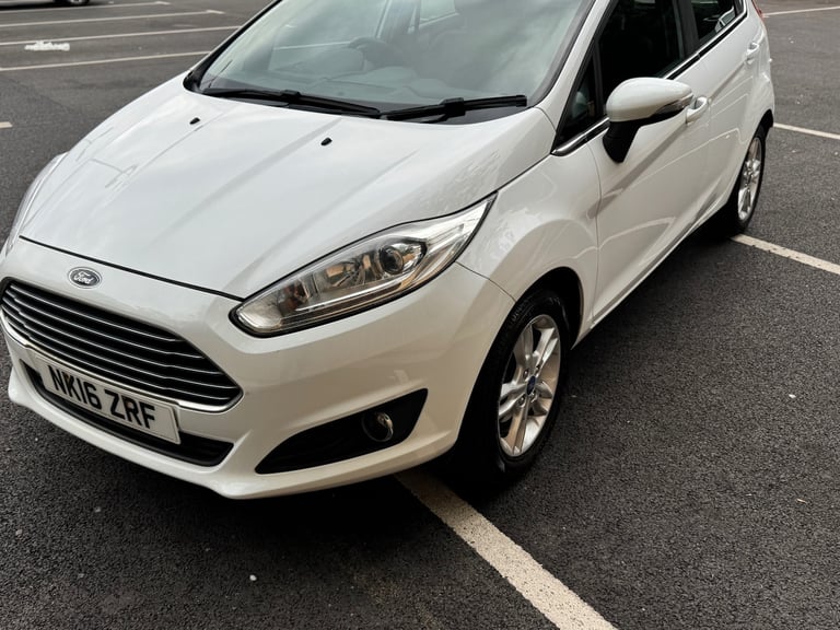 2016 Ford Fiesta 1.25 82 Zetec 5dr HATCHBACK Petrol Manual
