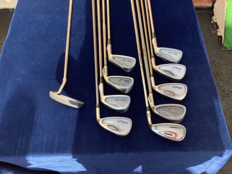 Set of Ladies King Cobra golf clubs, in a lovely King Cobra golf bag. 
