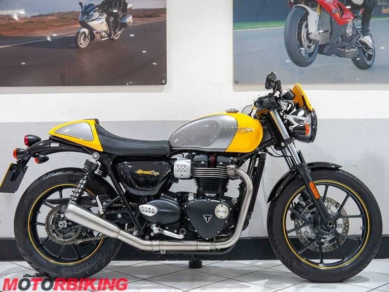 2016 (66) Triumph Street Cup - A fantastic example with neat extras!!