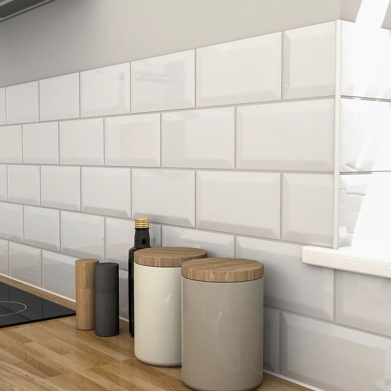 Eliane White Gloss Metro Ceramic Indoor Wall Tile, Pack of 50, (L)200mm (W)100mm (4 packs available)