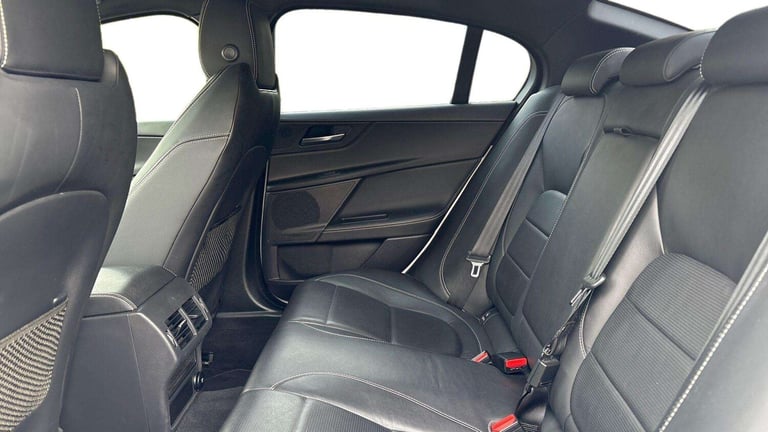  Jaguar XE 2.0 Ingenium R-Sport 4dr Auto Saloon Petrol Automatic