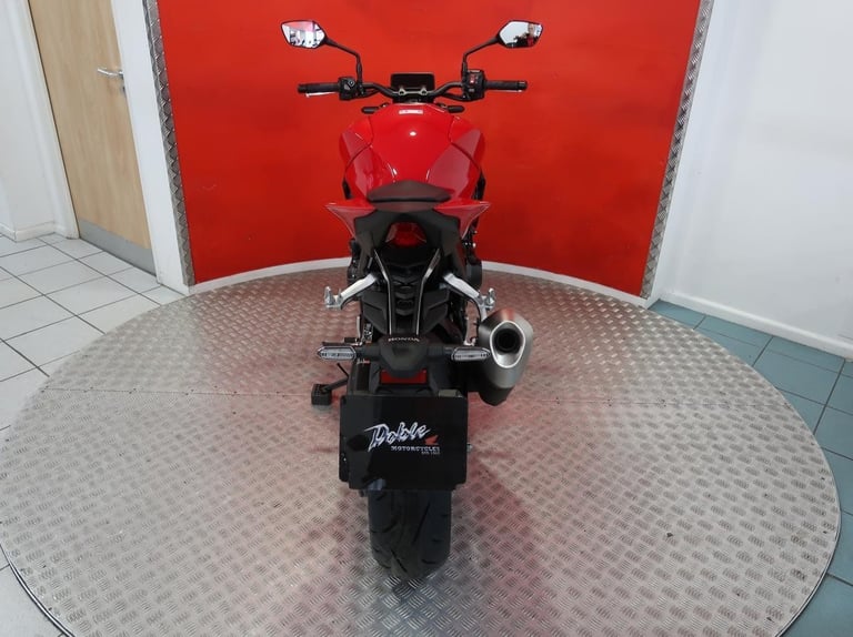 Brand new 2025 Honda CB1000 Hornet