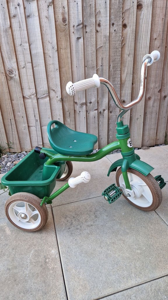 Kids Trike with bucket, hand brake and parent handle