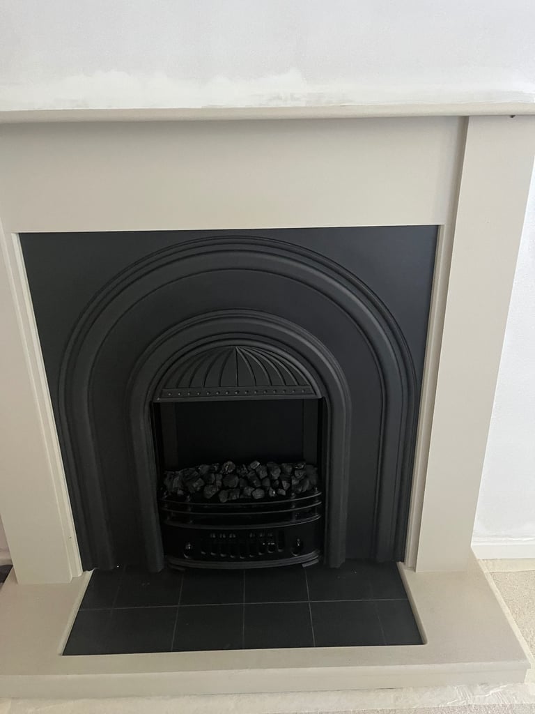 image for Electric/convector fire & surround