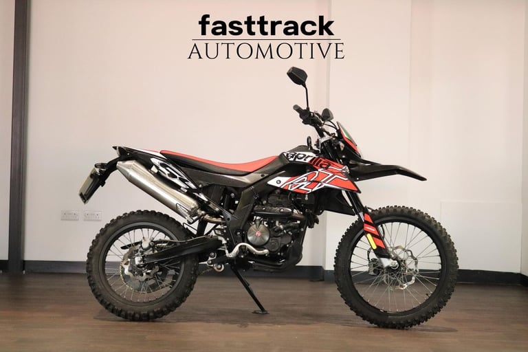 image for Aprilia RX 125 - 2022 - 2888 MILES 