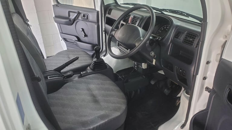 Mazda suzuki mini pick up 650cc 4wd fresh japanese import only 6k miles 2012